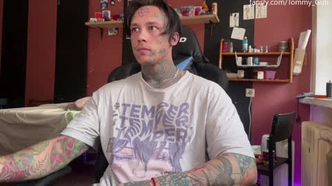 Snapshot of tommy__gun_ chatting on 12.12.24 Tommy and Katana online show from 12.12.24