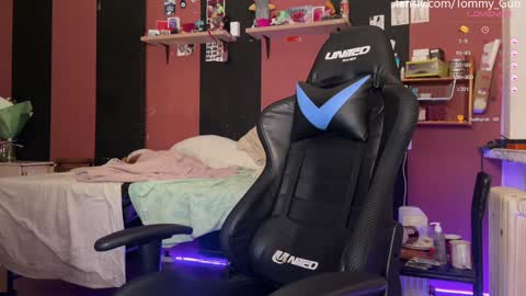 Snapshot of tommy__gun_ chatting on 12.13.24 Tommy and Katana online show from 12.13.24