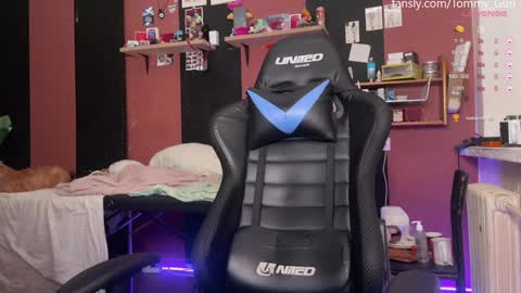 Snapshot of tommy__gun_ chatting on 12.13.24 Tommy and Katana online show from 12.13.24