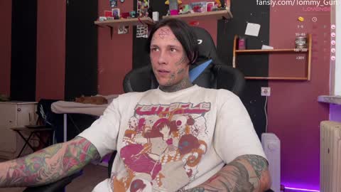 Snapshot of tommy__gun_ chatting on 12.14.24 Tommy and Katana online show from 12.14.24