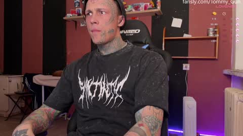 Snapshot of tommy__gun_ chatting on 12.14.24 Tommy and Katana online show from 12.14.24