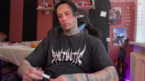 Snapshot of tommy__gun_ chatting on 12.16.24 Tommy and Katana online show from 12.16.24