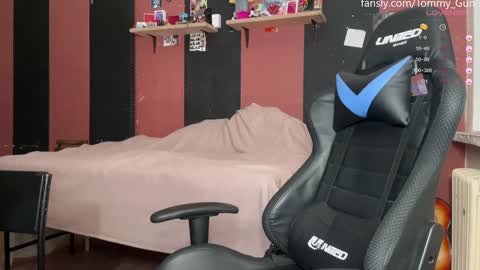 Snapshot of tommy__gun_ chatting on 12.18.24 Tommy and Katana online show from 12.18.24