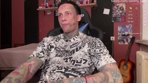 Snapshot of tommy__gun_ chatting on 12.18.24 Tommy and Katana online show from 12.18.24