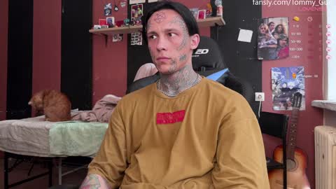 Snapshot of tommy__gun_ chatting on 12.19.24 Tommy and Katana online show from 12.19.24