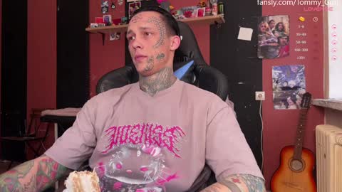 Snapshot of tommy__gun_ chatting on 12.22.24 Tommy and Katana online show from 12.22.24