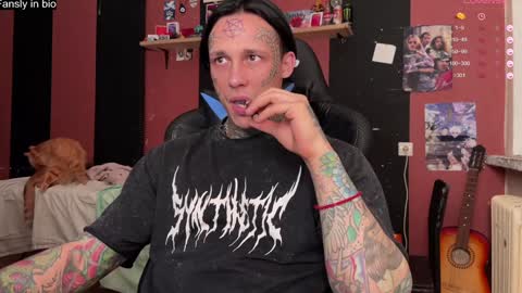 Snapshot of tommy__gun_ chatting on 12.25.24 Tommy and Katana online show from 12.25.24