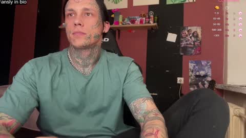 Snapshot of tommy__gun_ chatting on 12.28.24 Tommy and Katana online show from 12.28.24