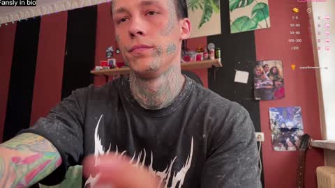 Snapshot of tommy__gun_ chatting on 01.02.25 Tommy and Katana online show from 01.02.25