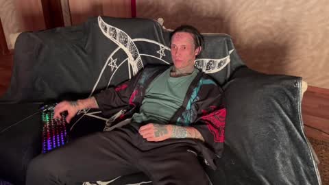 Snapshot of tommy__gun_ chatting on 01.27.25 Tommy and Katana online show from 01.27.25