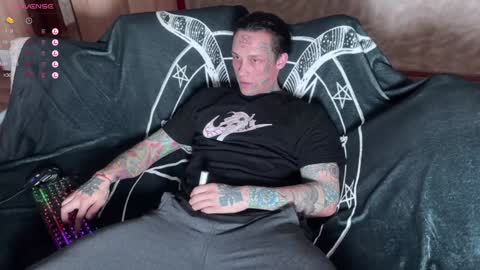 Snapshot of tommy__gun_ chatting on 02.05.25 Tommy and Katana online show from 02.05.25