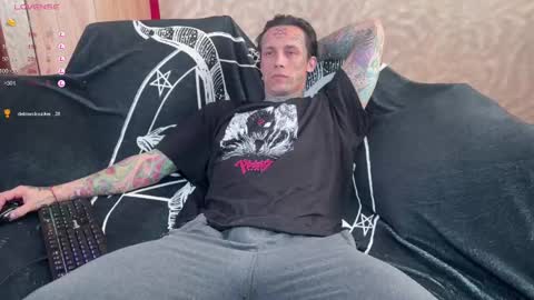 Snapshot of tommy__gun_ chatting on 02.09.25 Tommy and Katana online show from 02.09.25