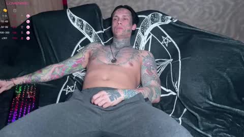 Snapshot of tommy__gun_ chatting on 02.11.25 Tommy and Katana online show from 02.11.25