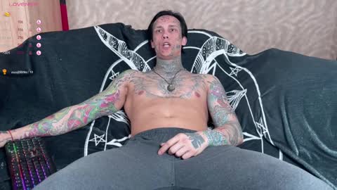 Snapshot of tommy__gun_ chatting on 02.12.25 Tommy and Katana online show from 02.12.25