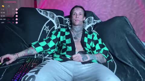 Snapshot of tommy__gun_ chatting on 02.19.25 Tommy and Katana online show from 02.19.25