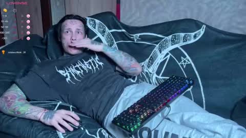 Snapshot of tommy__gun_ chatting on 02.20.25 Tommy and Katana online show from 02.20.25