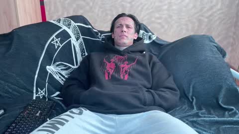 Snapshot of tommy__gun_ chatting on 02.21.25 Tommy and Katana online show from 02.21.25