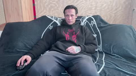 Snapshot of tommy__gun_ chatting on 03.01.25 Tommy and Katana online show from 03.01.25