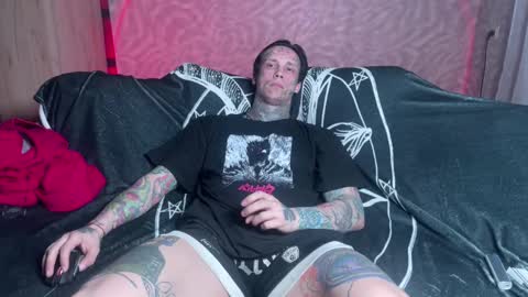 Snapshot of tommy__gun_ chatting on 03.05.25 Tommy and Katana online show from 03.05.25