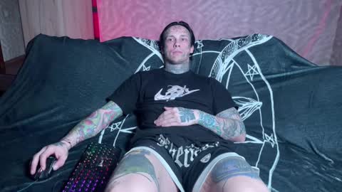 Snapshot of tommy__gun_ chatting on 03.08.25 Tommy and Katana online show from 03.08.25