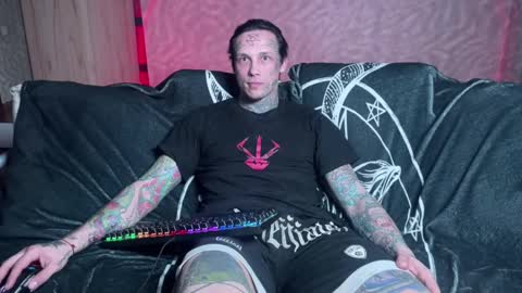 Snapshot of tommy__gun_ chatting on 03.10.25 Tommy and Katana online show from 03.10.25