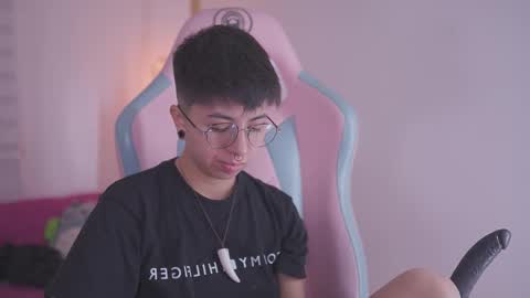 Blue  online show from 11.25.25