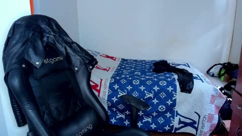 Twitter BreddTommy IG tommy bredd online show from 02.03.25