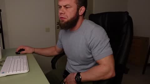  tommy burnzzz  online show from 01.07.25