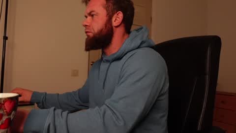  tommy burnzzz  online show from 01.12.25