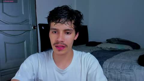 Snapshot of tommy_carlos chatting on 05.25.26 online show from 05.25.26