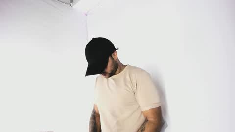 tommy_sccott online show from 10.04.25