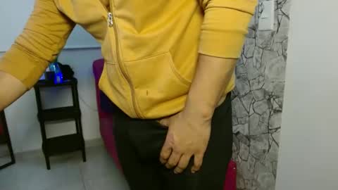 Snapshot of tommyandthalia chatting on 02.28.25 tommyandthalia online show from 02.28.25