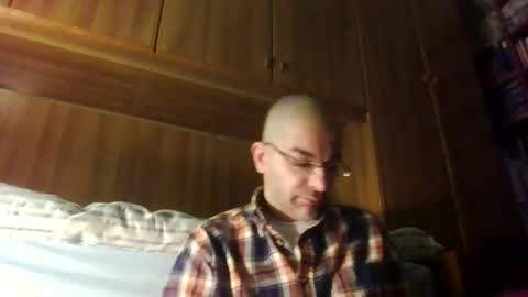 Snapshot of tommycorner chatting on 12.25.24 tommycorner online show from 12.25.24