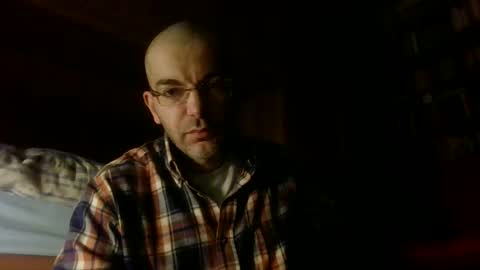 Snapshot of tommycorner chatting on 12.25.24 tommycorner online show from 12.25.24