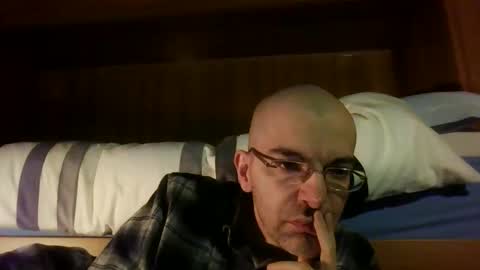 Snapshot of tommycorner chatting on 12.31.24 tommycorner online show from 12.31.24