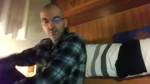 Snapshot of tommycorner chatting on 03.05.25 tommycorner online show from 03.05.25