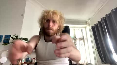 Snapshot of tommyg6420 chatting on 09.13.25 First Show ever 3 online show from 09.13.25