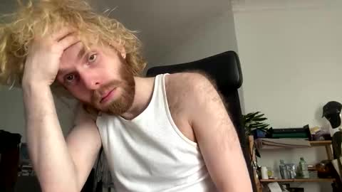 Snapshot of tommyg6420 chatting on 09.15.25 First Show ever 3 online show from 09.15.25