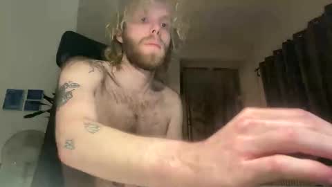 Snapshot of tommyg6420 chatting on 10.04.25 First Show ever 3 online show from 10.04.25