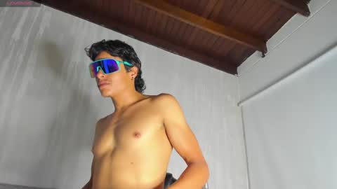 Snapshot of tommyhot7 chatting on 06.25.26 tommyhot7 online show from 06.25.26