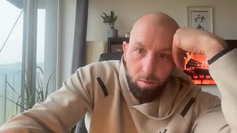 Thomas Fit online show from 10.22.25