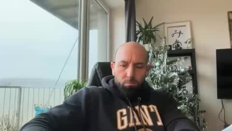 Thomas Fit online show from 12.18.25