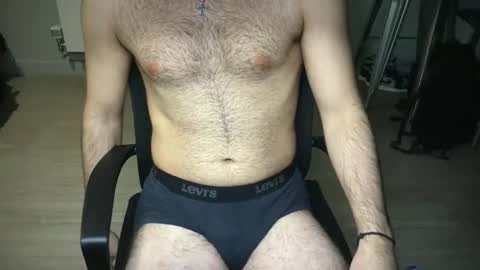 Snapshot of tompe00 chatting on 12.31.24 Tom online show from 12.31.24