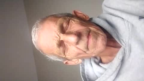 Snapshot of tompeters785222 chatting on 10.23.25 tompeters785222 online show from 10.23.25