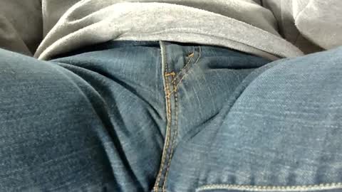 Snapshot of tomscibbly chatting on 12.05.24 tomscibbly online show from 12.05.24