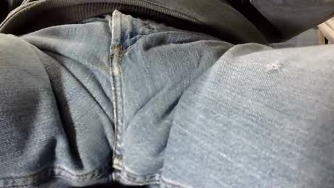 Snapshot of tomscibbly chatting on 12.25.24 tomscibbly online show from 12.25.24