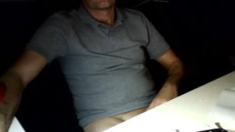 Snapshot of tomtom02029 chatting on 01.15.25 Tom online show from 01.15.25