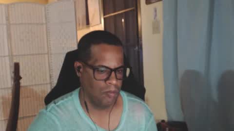 Snapshot of toni2814 chatting on 04.25.26 Antonio online show from 04.25.26