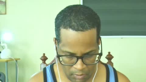 Snapshot of toni2814 chatting on 04.28.26 Antonio online show from 04.28.26