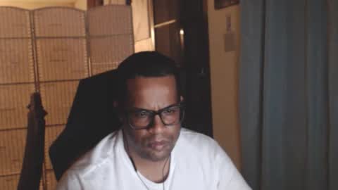 Snapshot of toni2814 chatting on 05.06.26 Antonio online show from 05.06.26